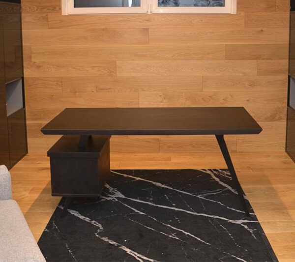 Designerskie biurko dębowe na metalowych nogach do biura VITA