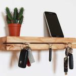 Wall shelf with key hanger