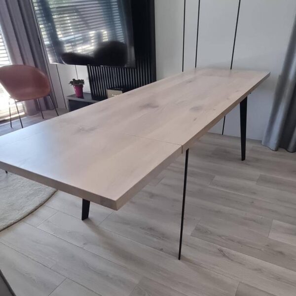 Stół dębowy z dostawkami na metalowych nogach CORTEZ