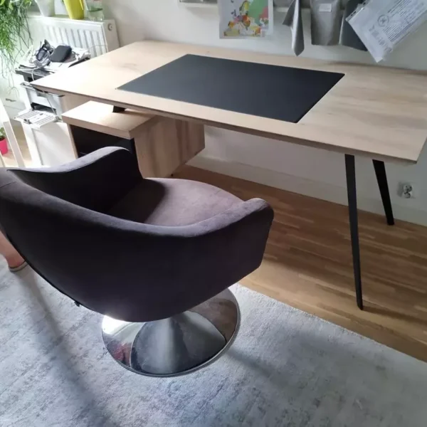 Nowoczesne designerskie biurko debowe z szufladami z oryginalnymi metalowymi nogami do gabinetu VITA