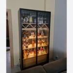 witryna CARLA III z oświetleniem