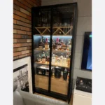 witryna CARLA III z oświetleniem