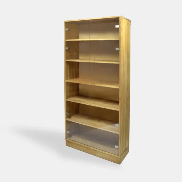 Oak bookcase with shelves for the living room of the DAVOS office