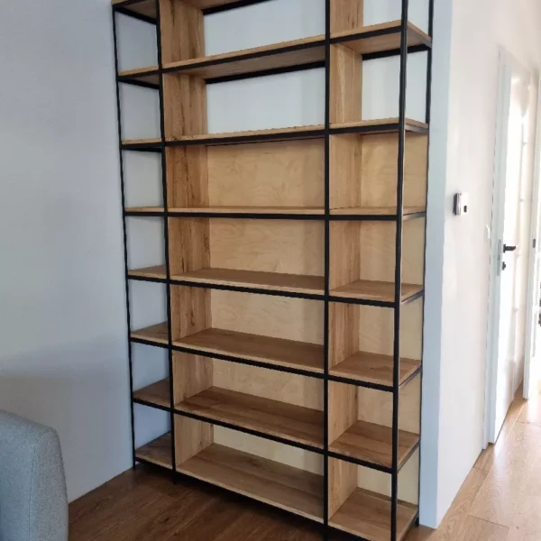 Regał z drewna i stali na zamówienie HUGON