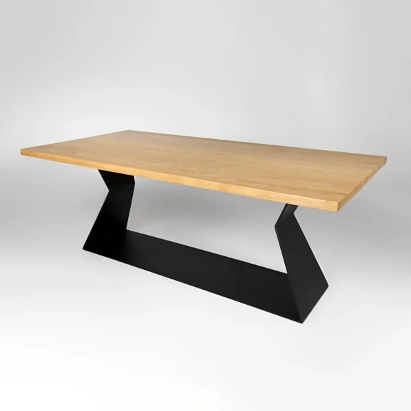 Dębowy stół na czarnej podstawie PHARELL