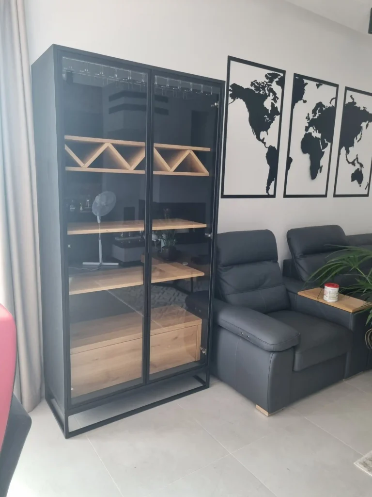 dębowa witryna CARLA III